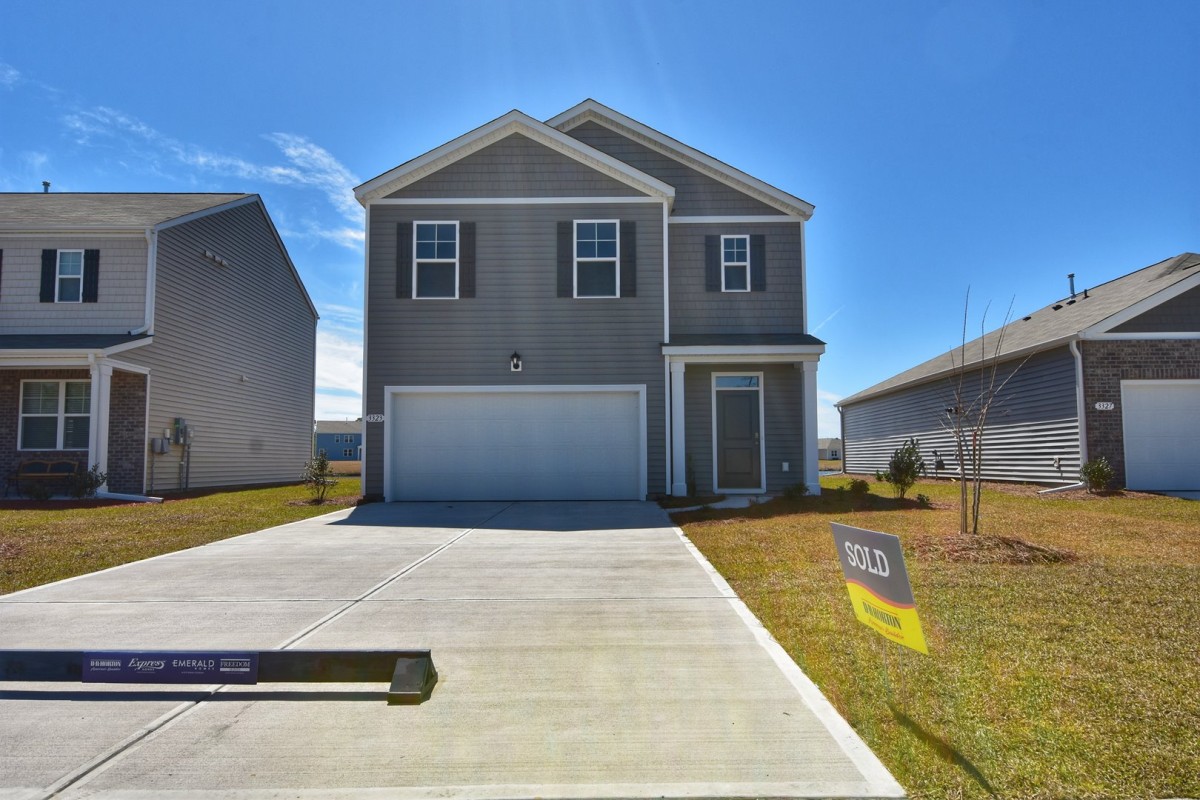 Barefoot Resort Rentals-3323 Bells Lake-image-1